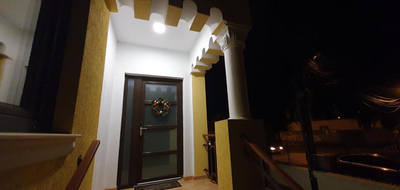 Yellow House Сибиу Экстерьер фото